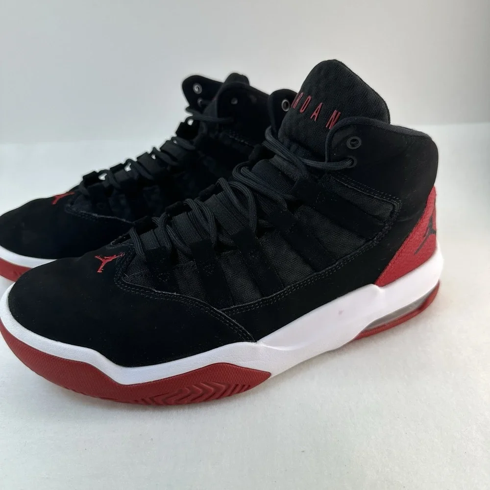 Jordan Max Aura AQ9084-023 Black Gym Red White Men's Size 9 Basketball Shoes